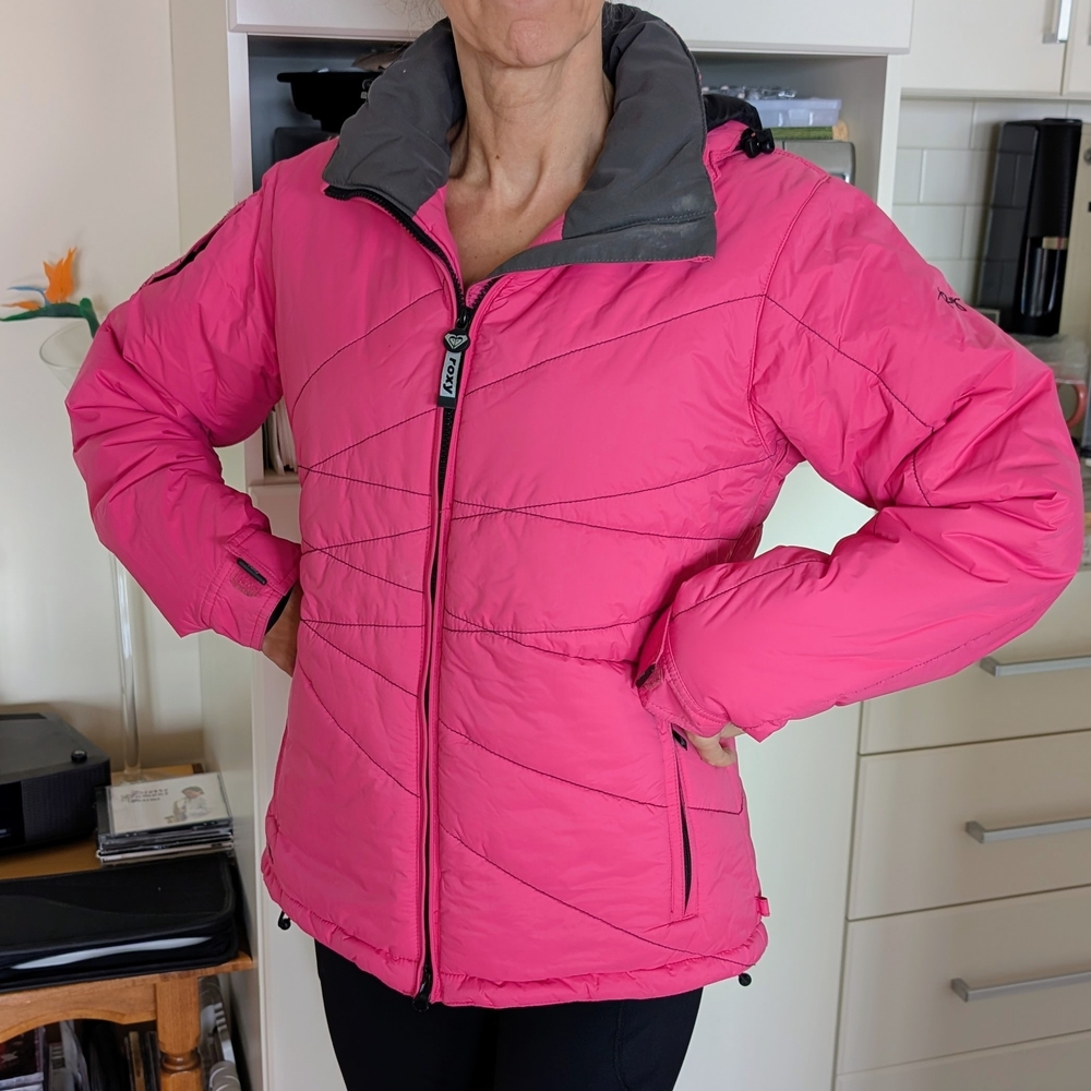 Roxy Vibrant Pink Winter Jacket with Black Accents
